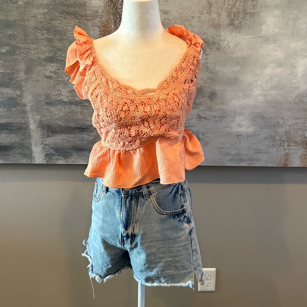 Women’s MNK Top